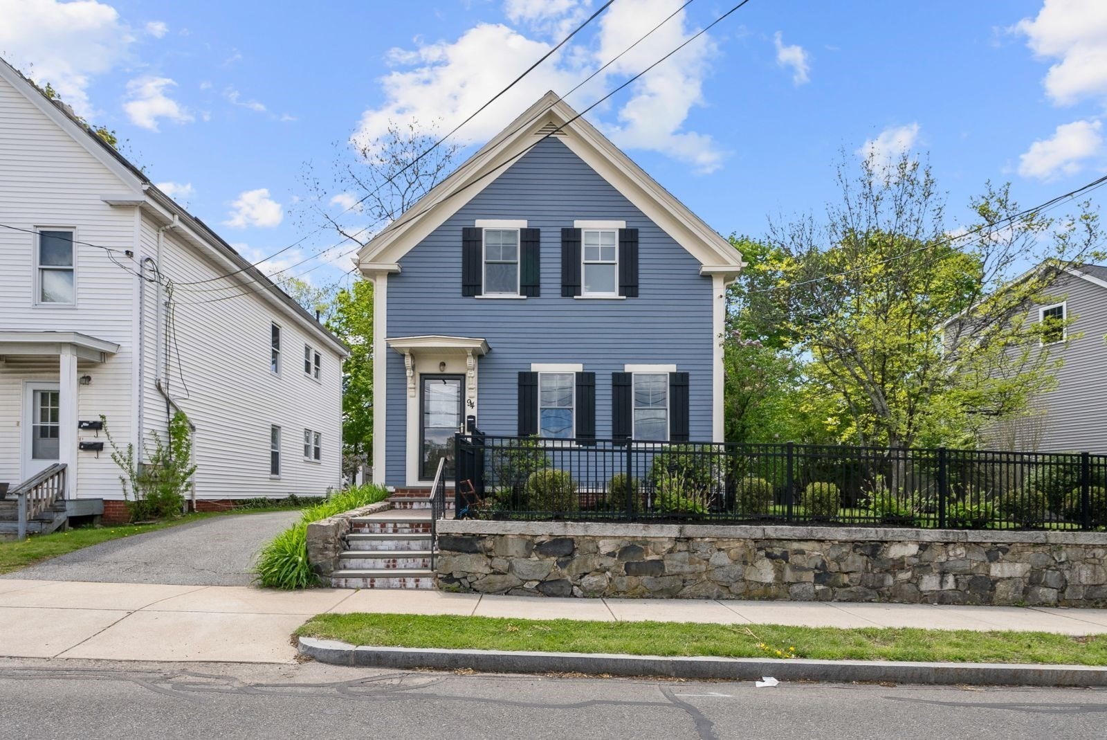 94 William St, Stoneham, MA 02180
