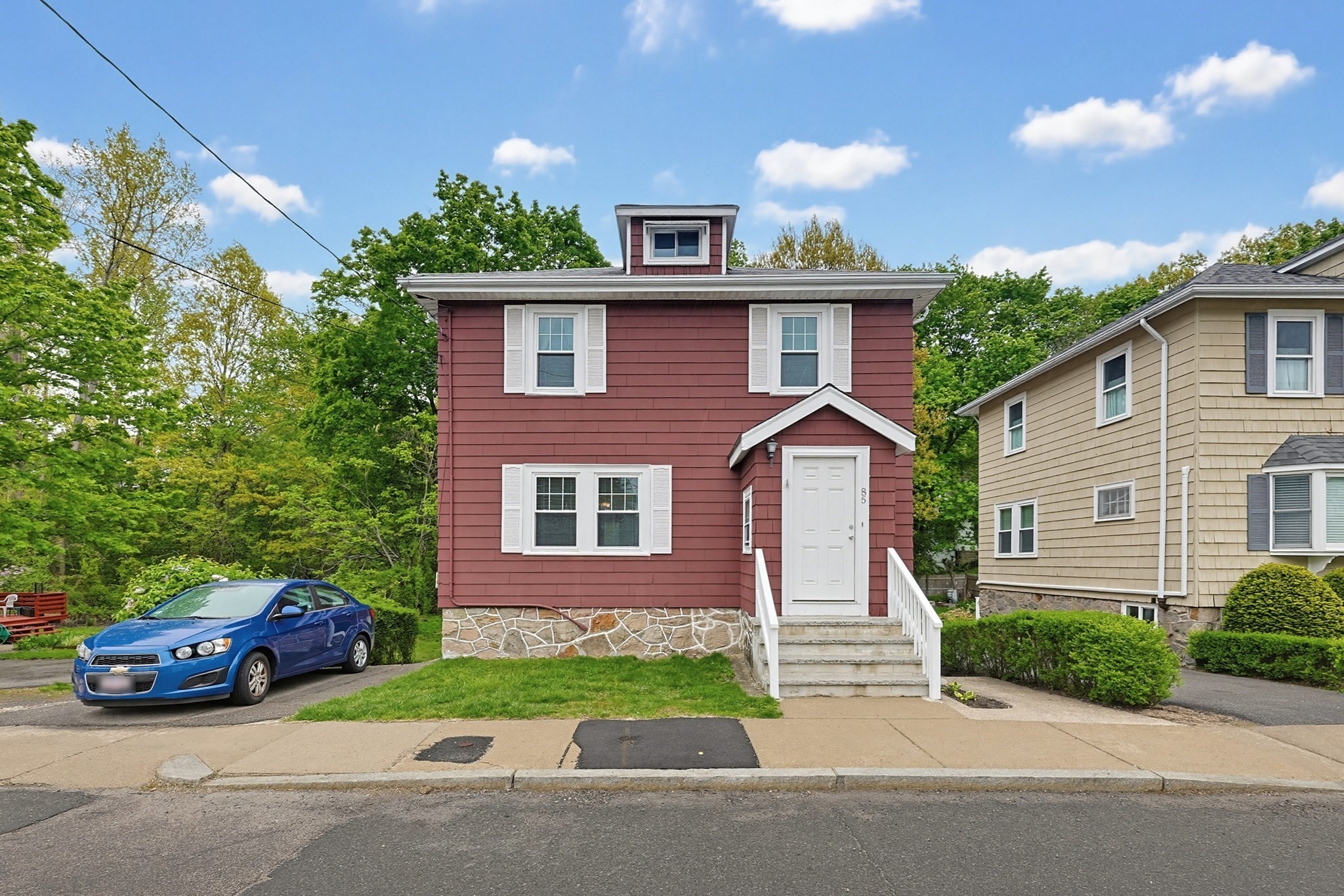 86 Hawthorne St, Roslindale, Boston, MA 02131