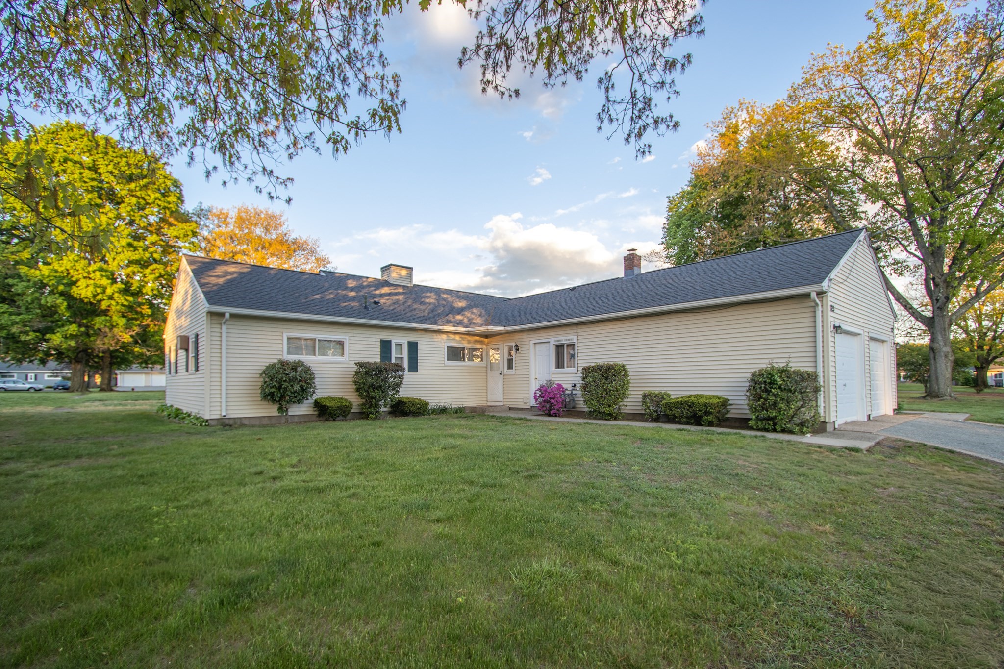 125 Greenwood Ter Unit 125, Chicopee, MA 01022