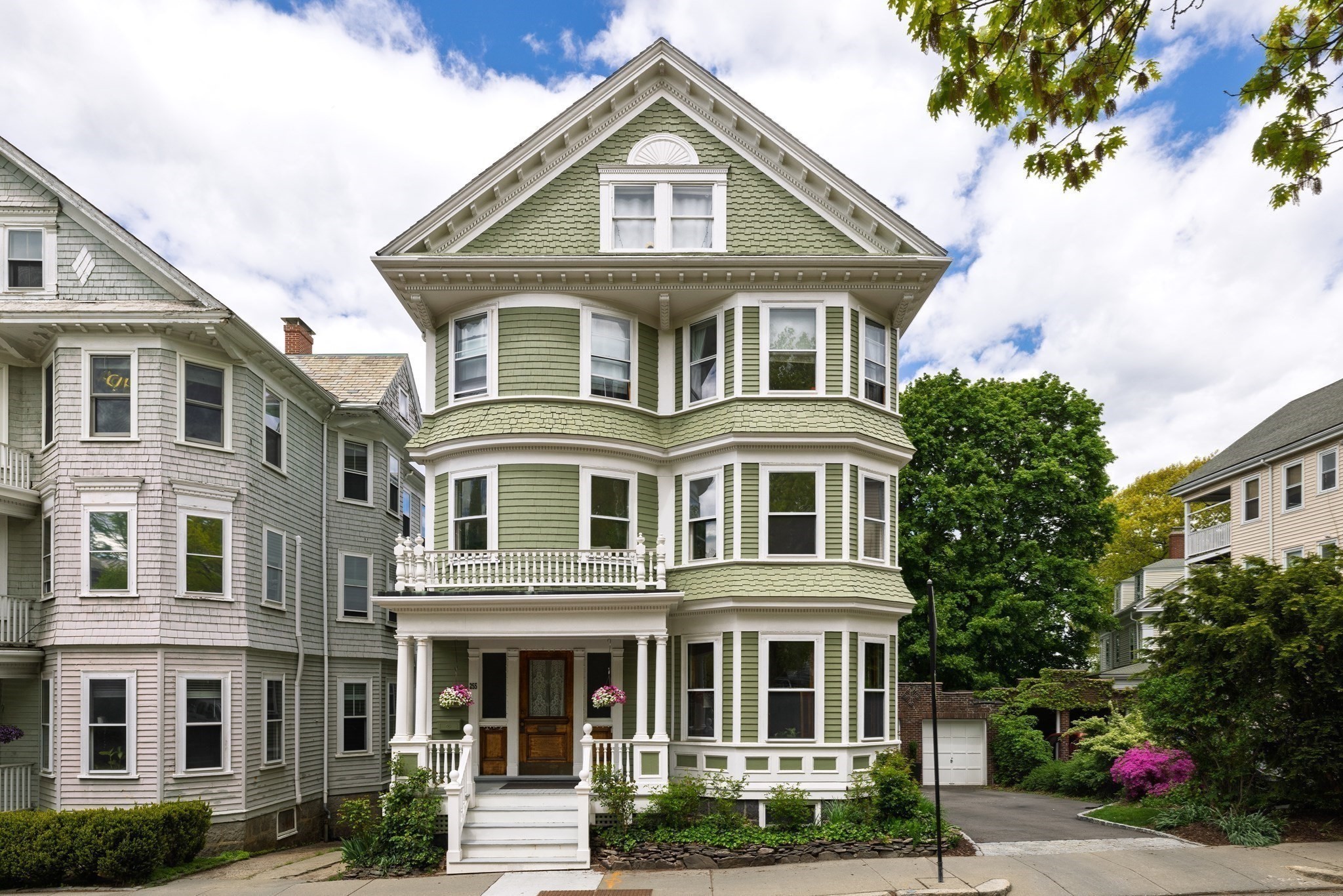 255 Walnut St Unit B, Brookline, MA 02445
