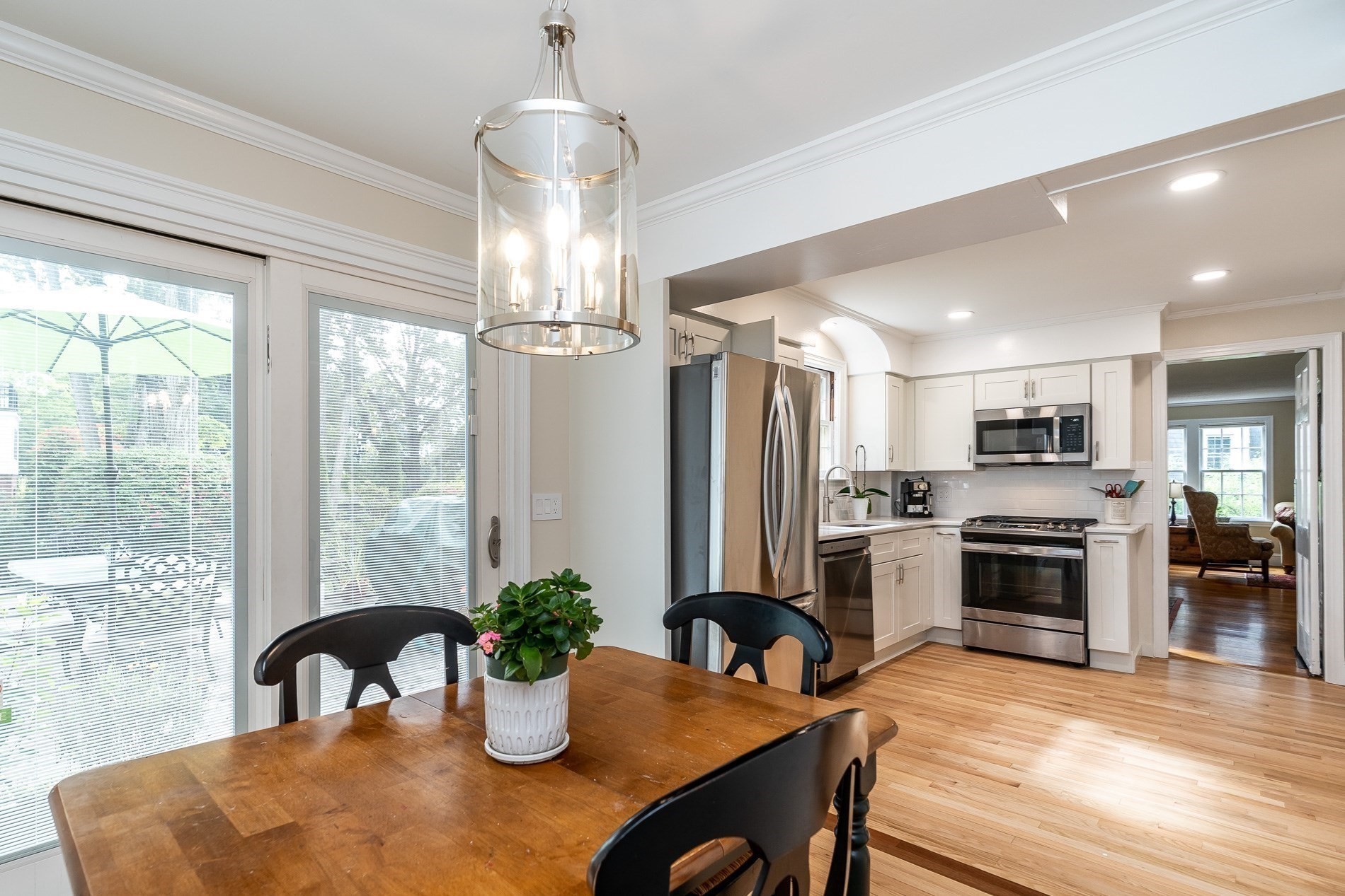 153 Western Dr, Longmeadow, MA 01106