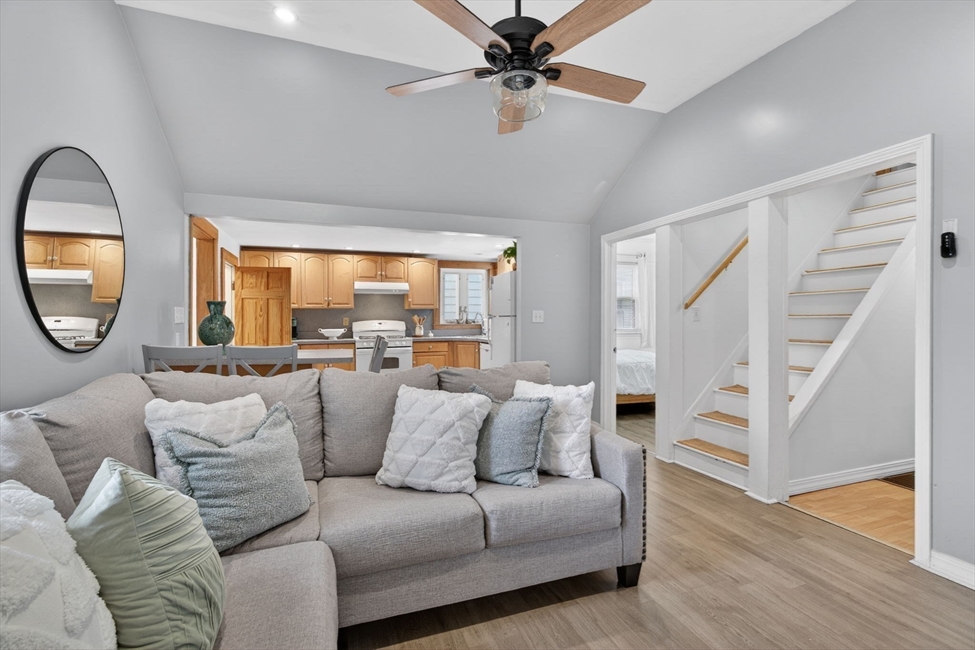 29 Bacheller St, Lynn, MA Image 3