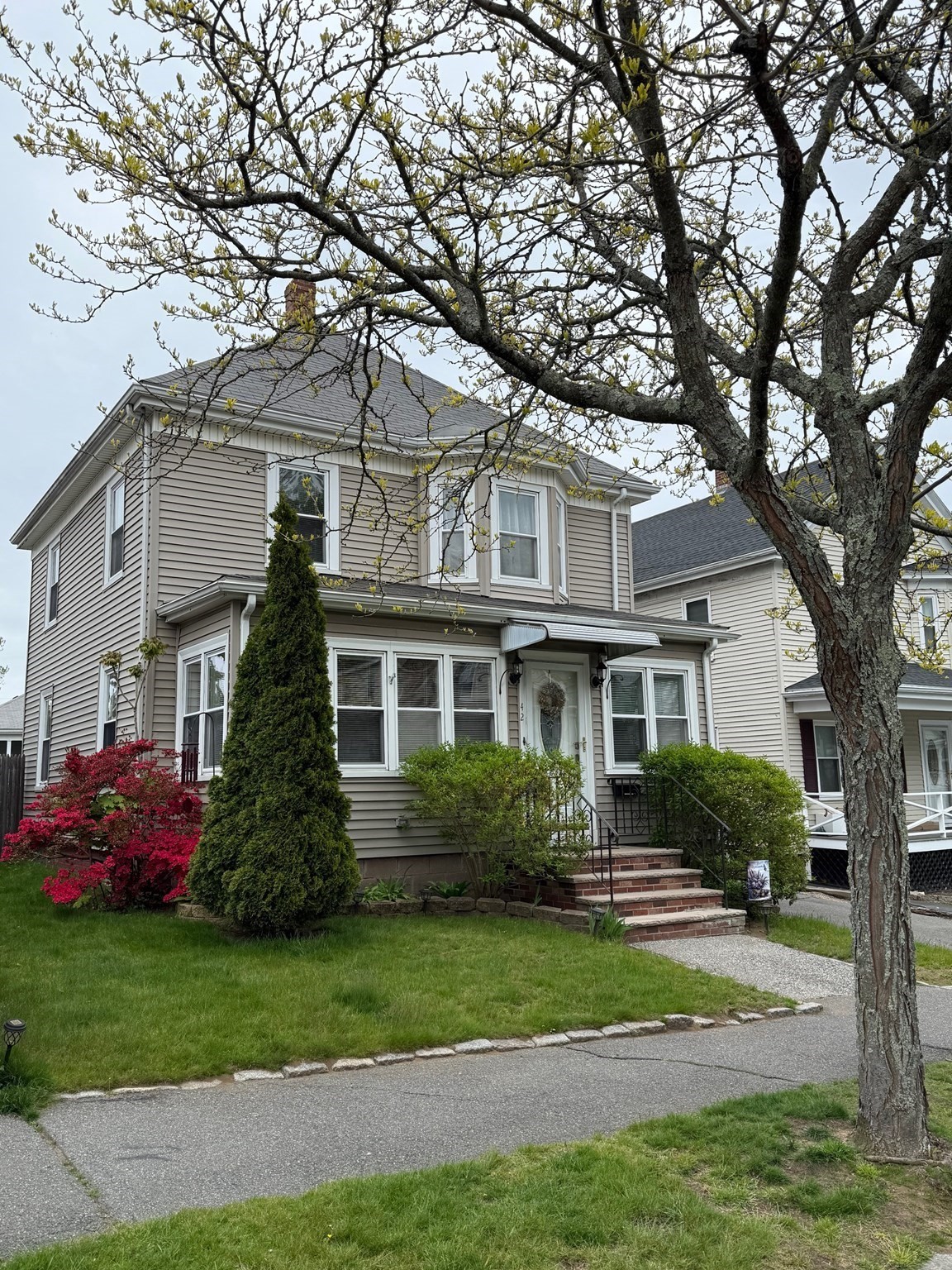 42 Dunlap St, Salem, MA 01970