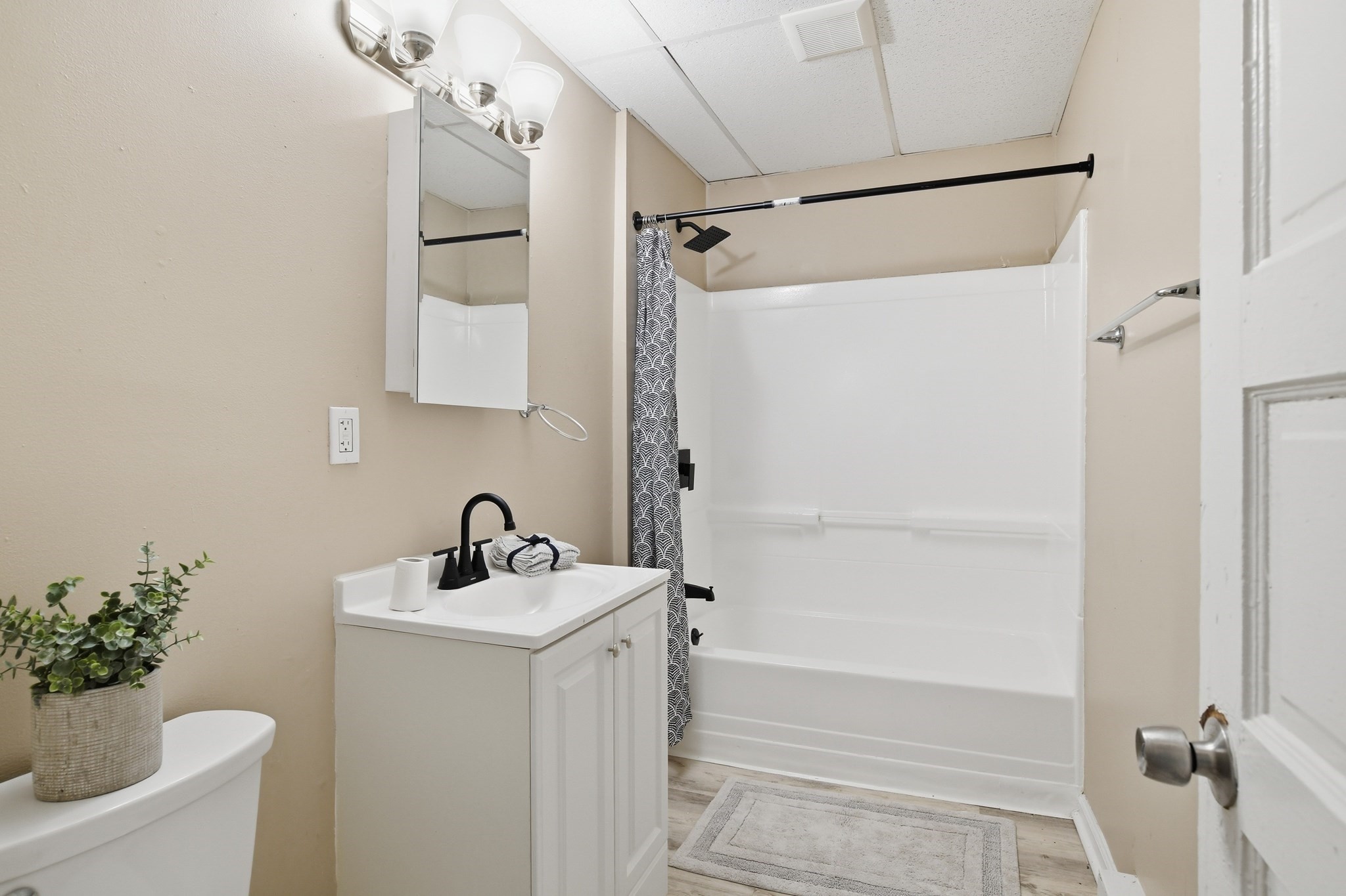 57 Pomona St, Springfield, MA 01108 - Image 8