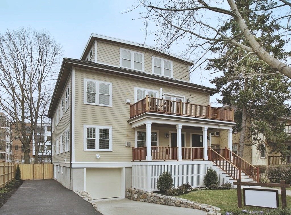 77 Verndale St Unit 2, Brookline, MA 02446