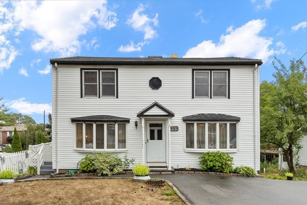 9 Summit Ave, Saugus, MA 01906