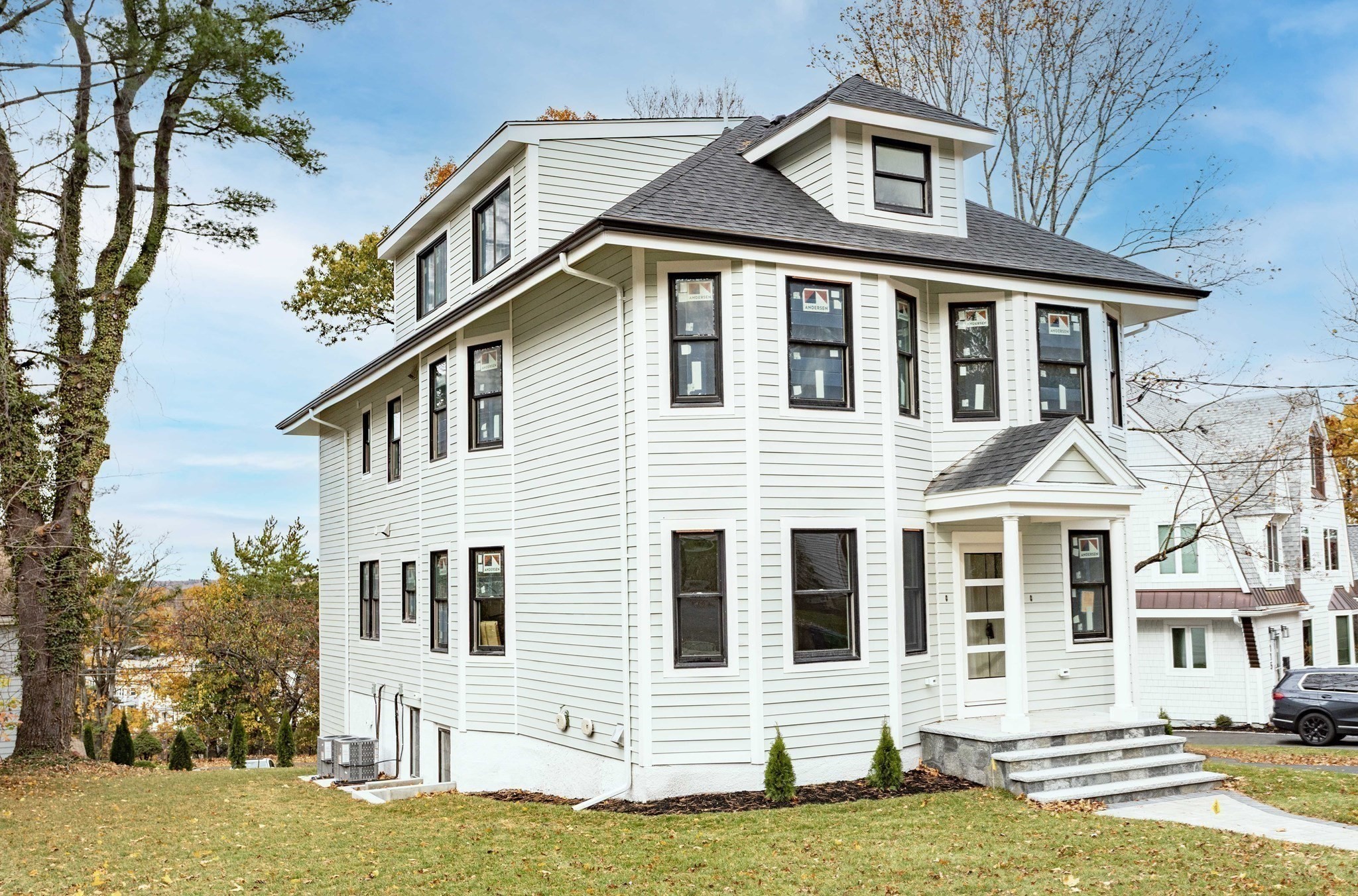 125 Mt Vernon Street Unit 2, Newton, MA 02465
