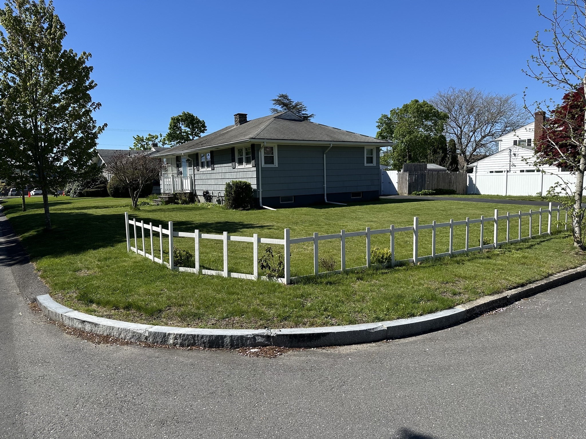 11 Westview, New Bedford, MA 02740