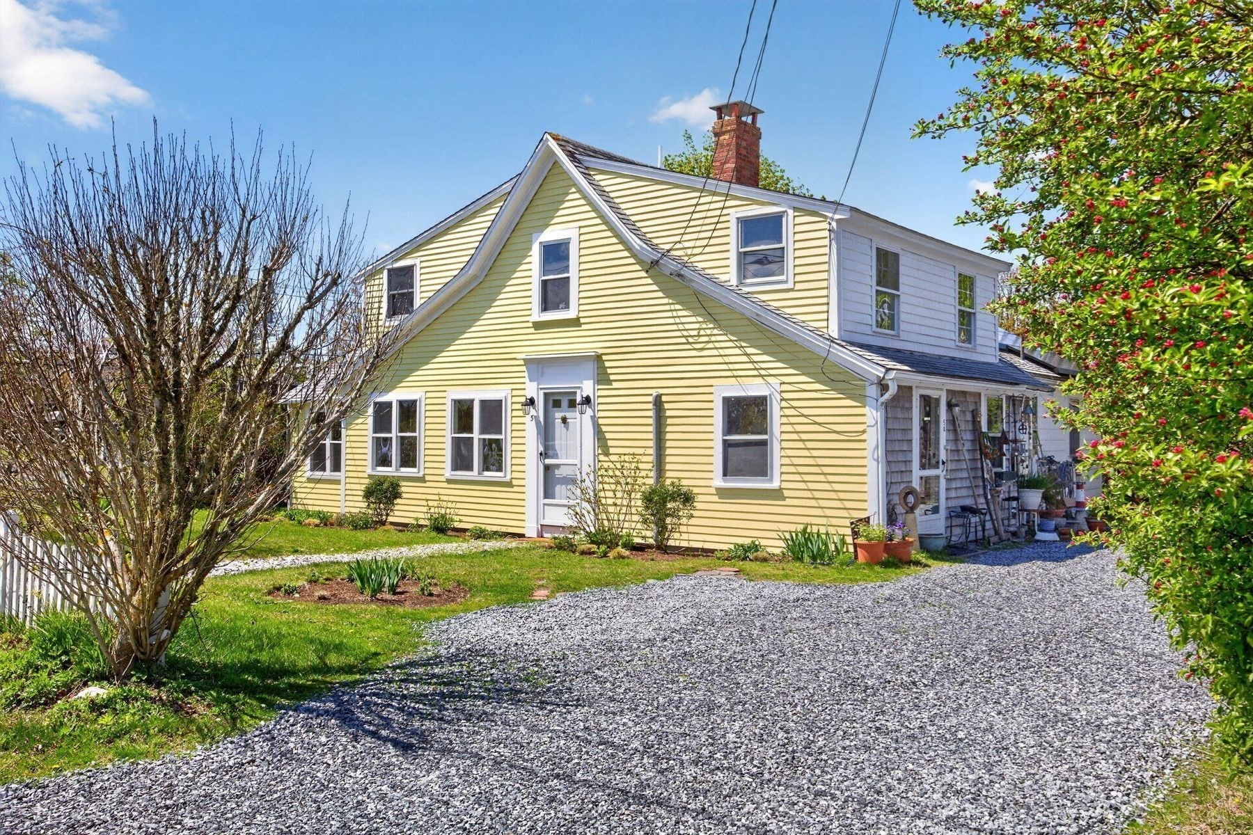 5 Pleasant St Unit Unit A, Dennis, MA 02639