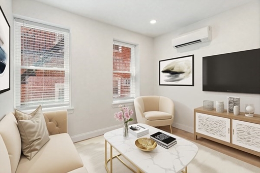 19 Bartlett Place, Apt 3