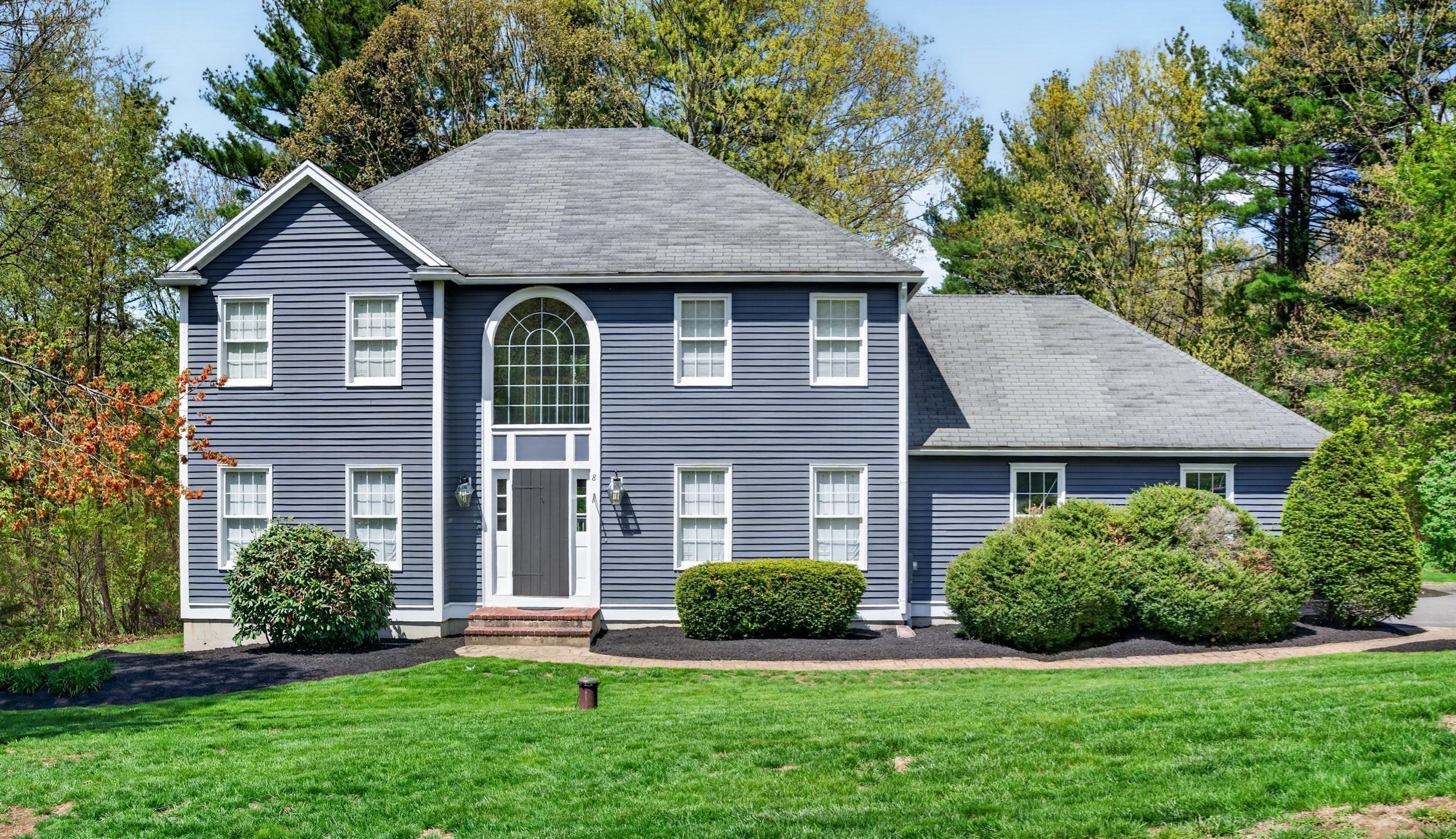 8 Ridgewood Road, Sterling, MA 01564