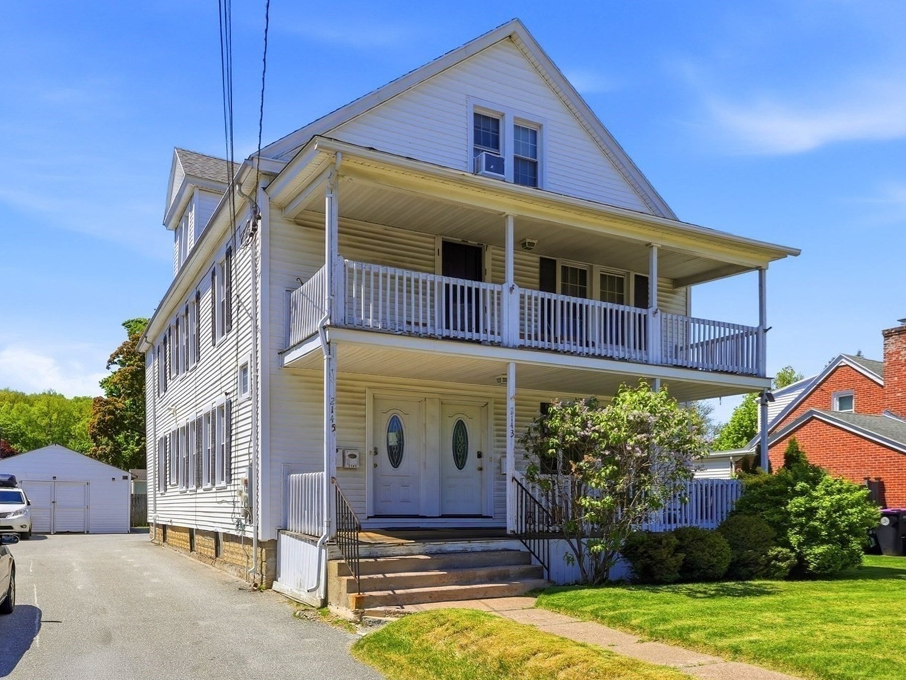 2143 Northampton St, Holyoke, MA 01040