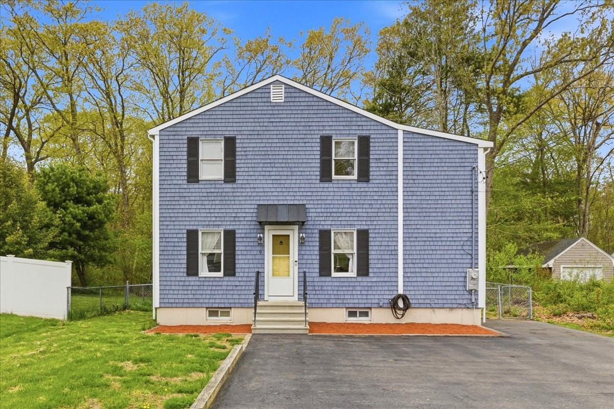 9 Douglas Ave, Norwell, MA 02061