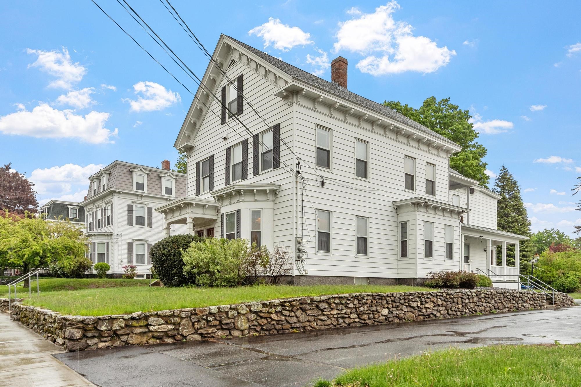 19 Washington St, Leominster, MA 01453