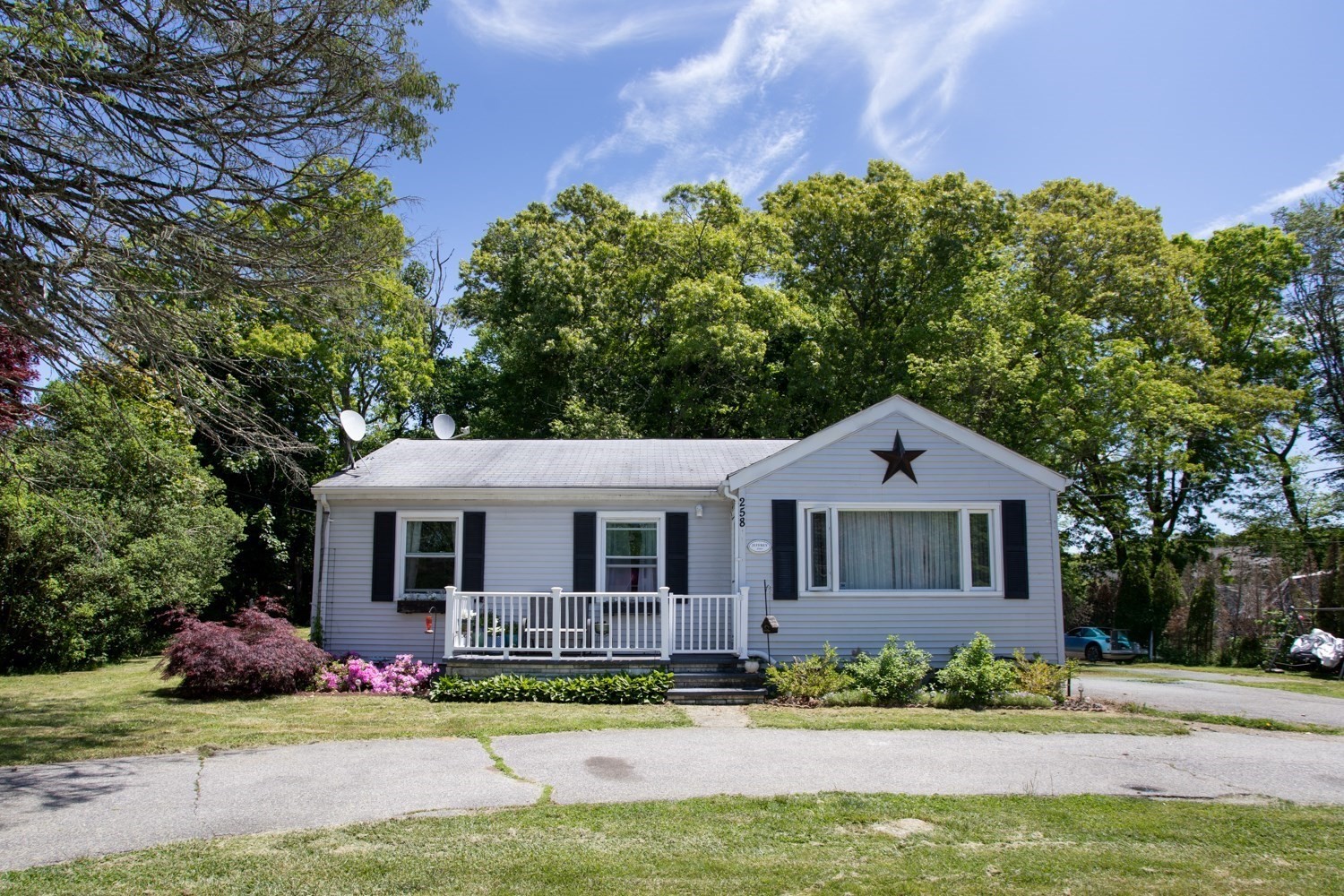 258 Sanford Rd, Westport, MA 02790