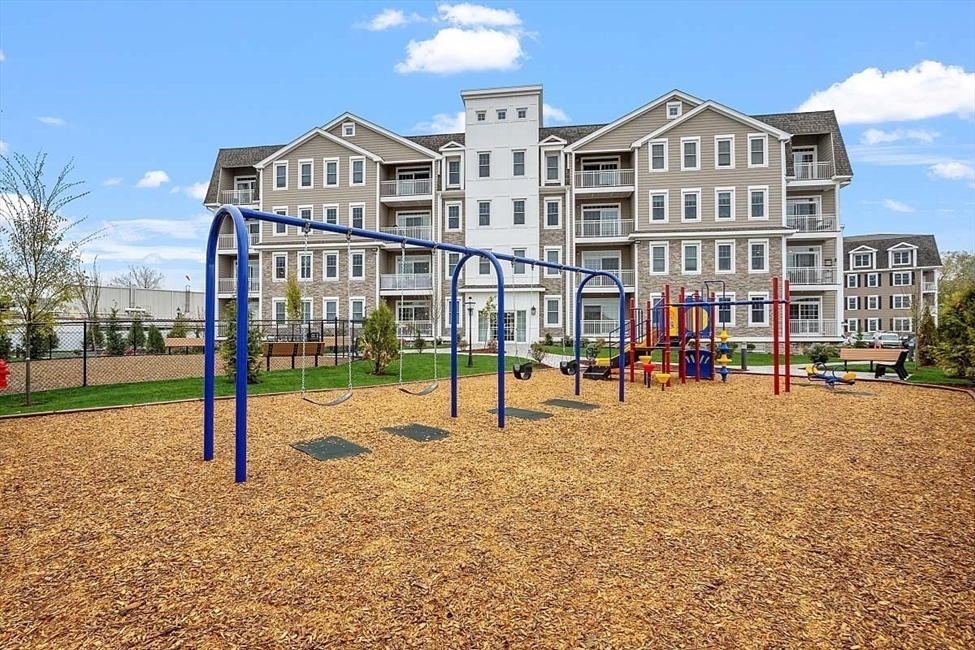 320 Middlesex Ave, Medford, MA Image 33