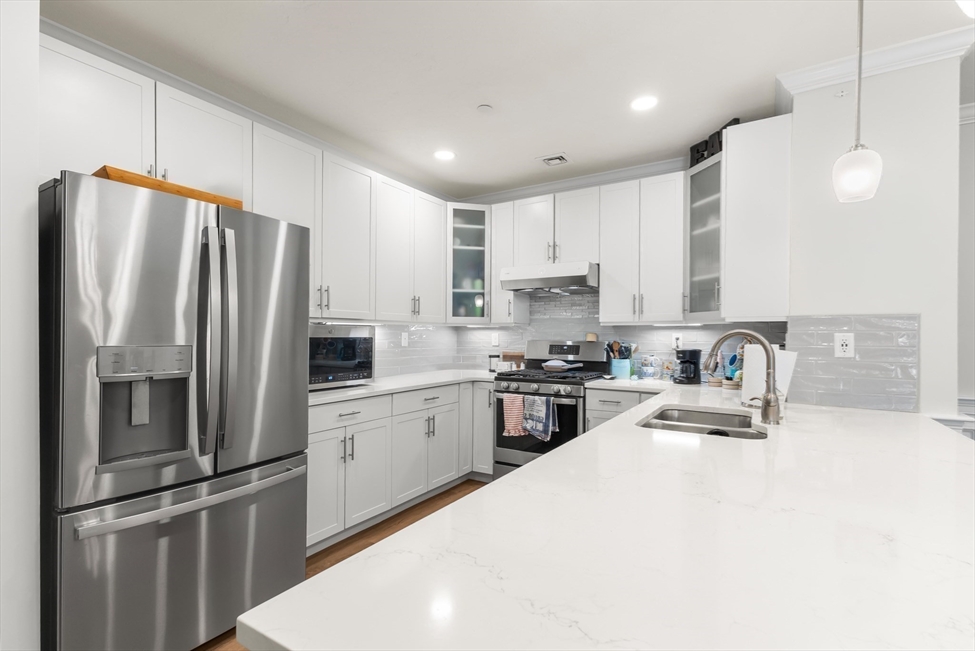 320 Middlesex Ave, Medford, MA Image 6