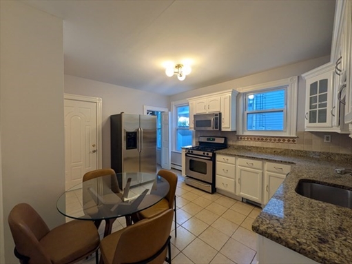 184 Green Street, Apt 1