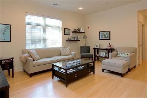 9 Gardner St, Apt 5