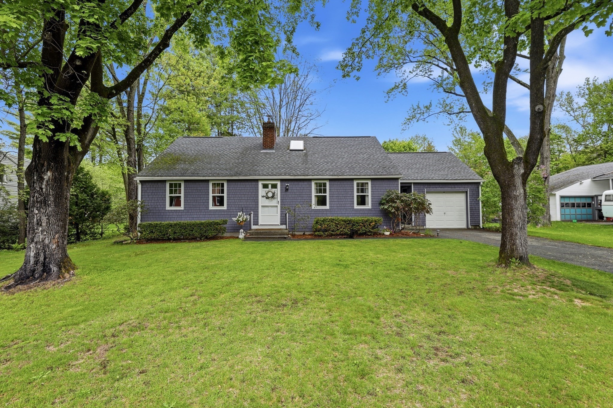 87 Harlow Dr, Amherst, MA 01002