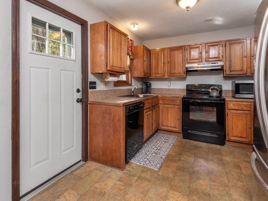3 Hammond Street, Leicester, MA 01542 - Image 9