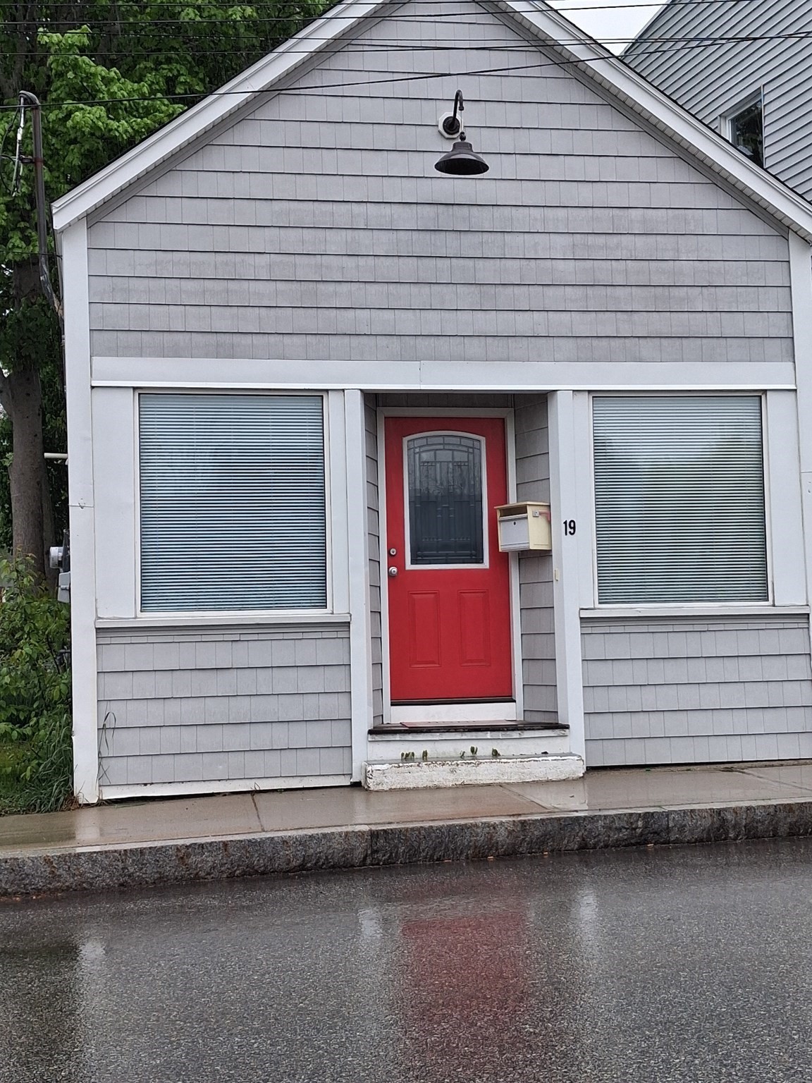 19 School St, Merrimac, MA 01860