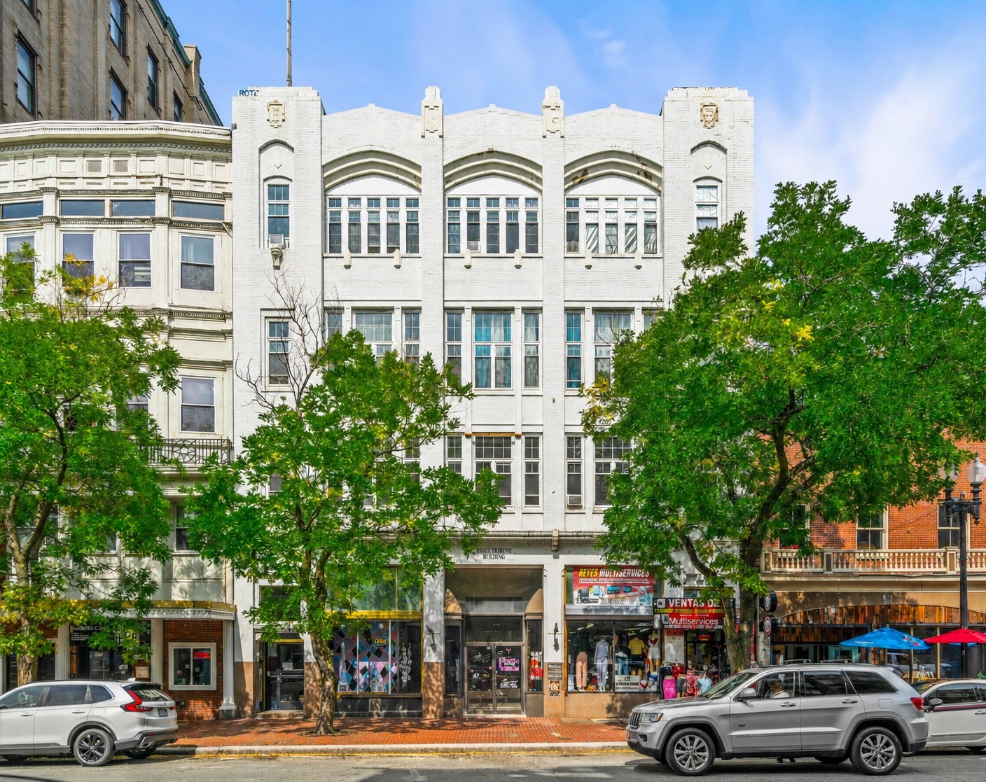 281 Essex St, Lawrence, MA 01840
