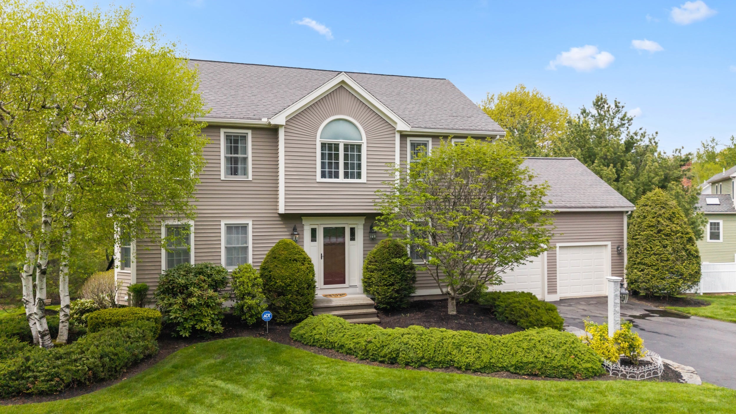 20 Rockwell Dr, Shrewsbury, MA 01545