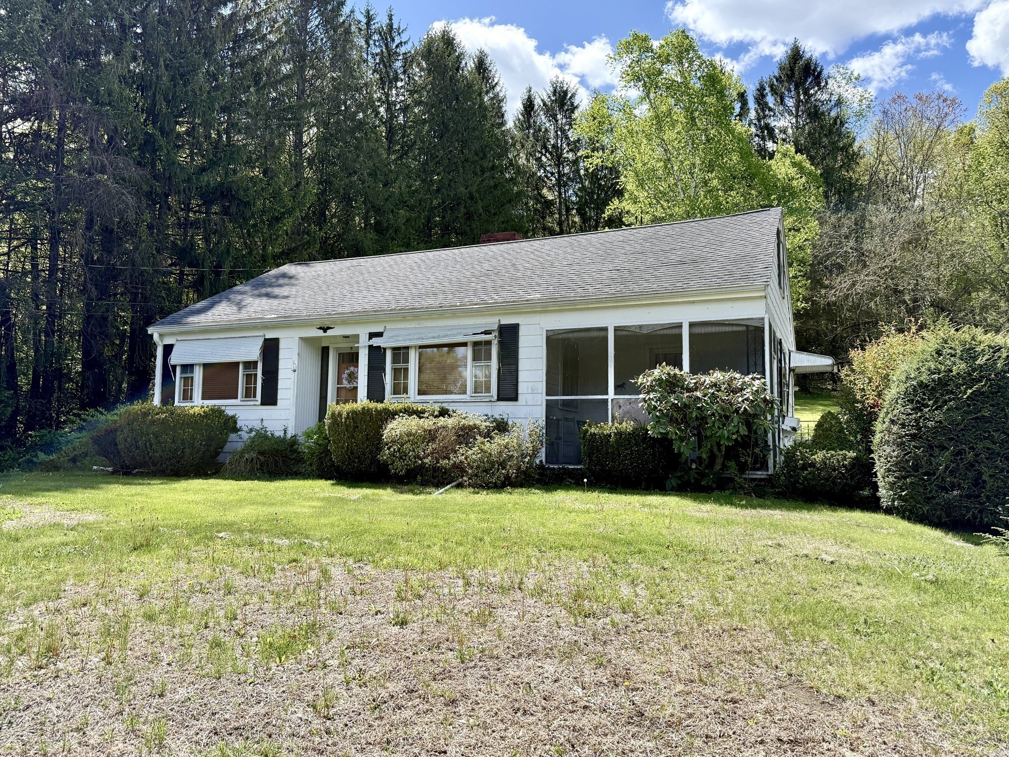 81 Clinton Rd, Sterling, MA 01564