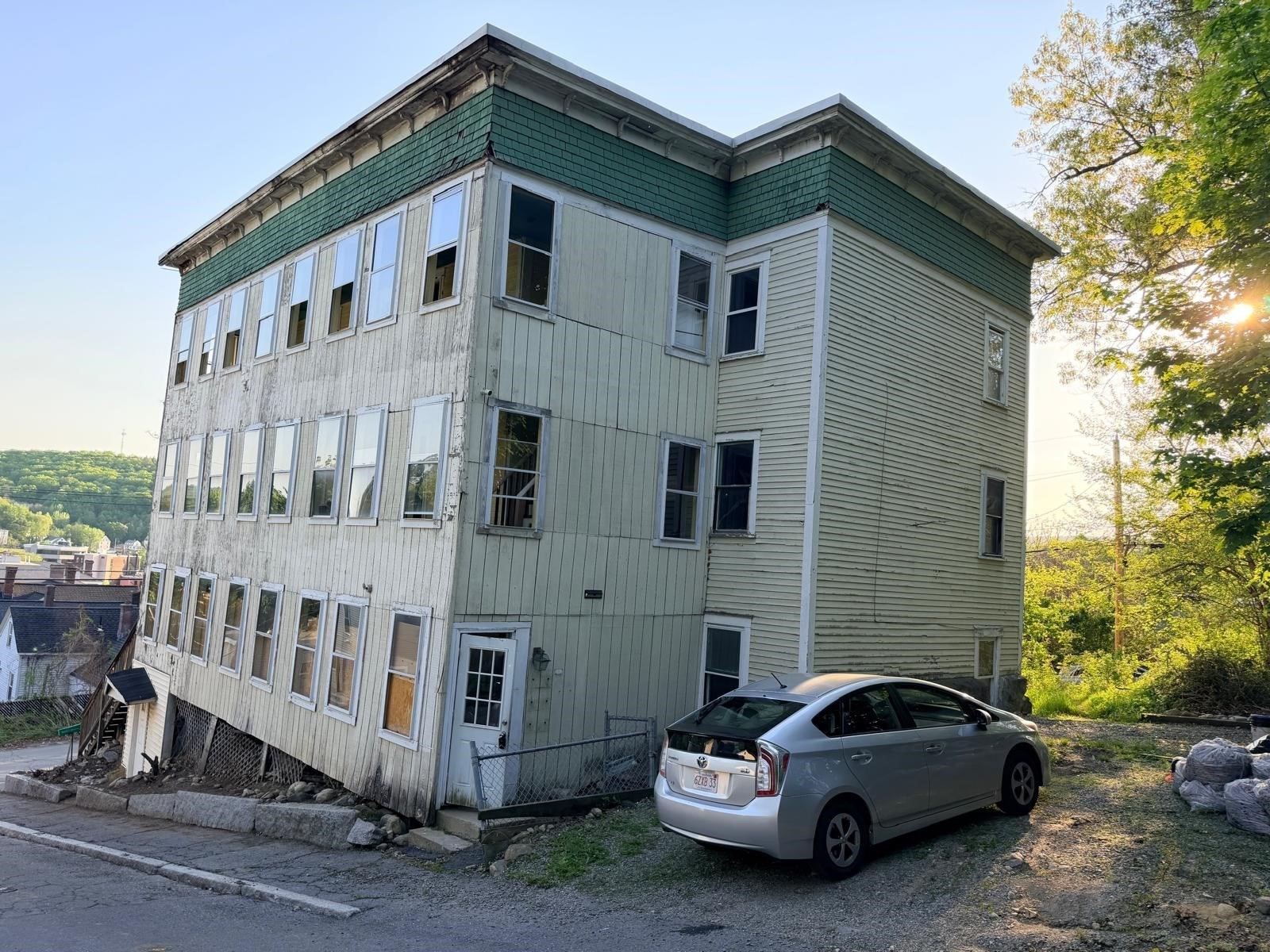 32 Mount Globe St, Fitchburg, MA 01420 - Image 4