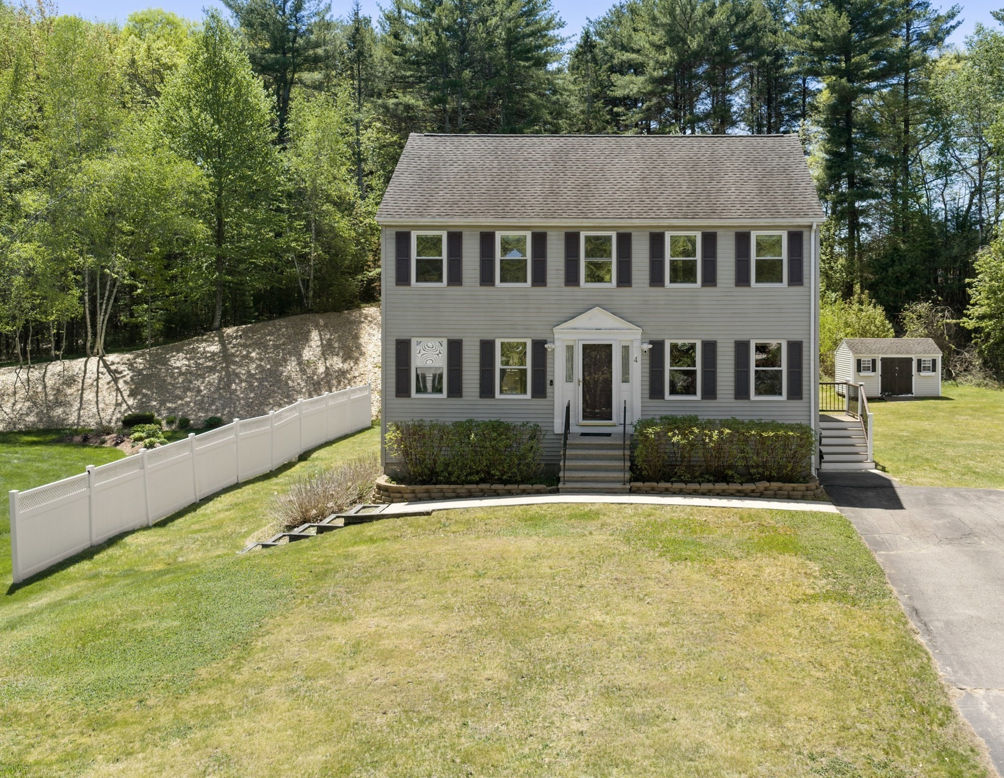 4 Brookside Drive, Douglas, MA 01516