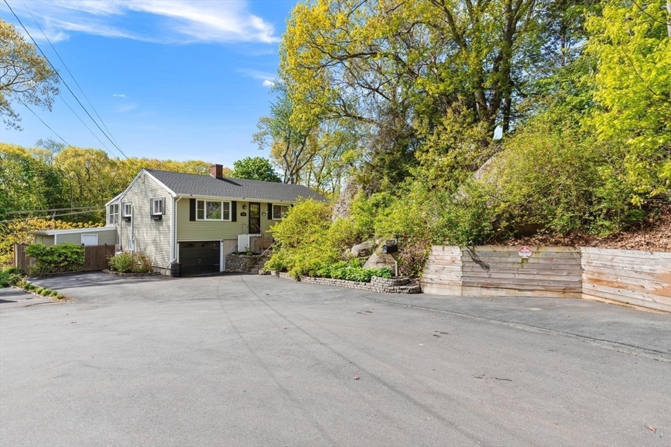 53 Longhill Rd, Lynn, MA Image 2