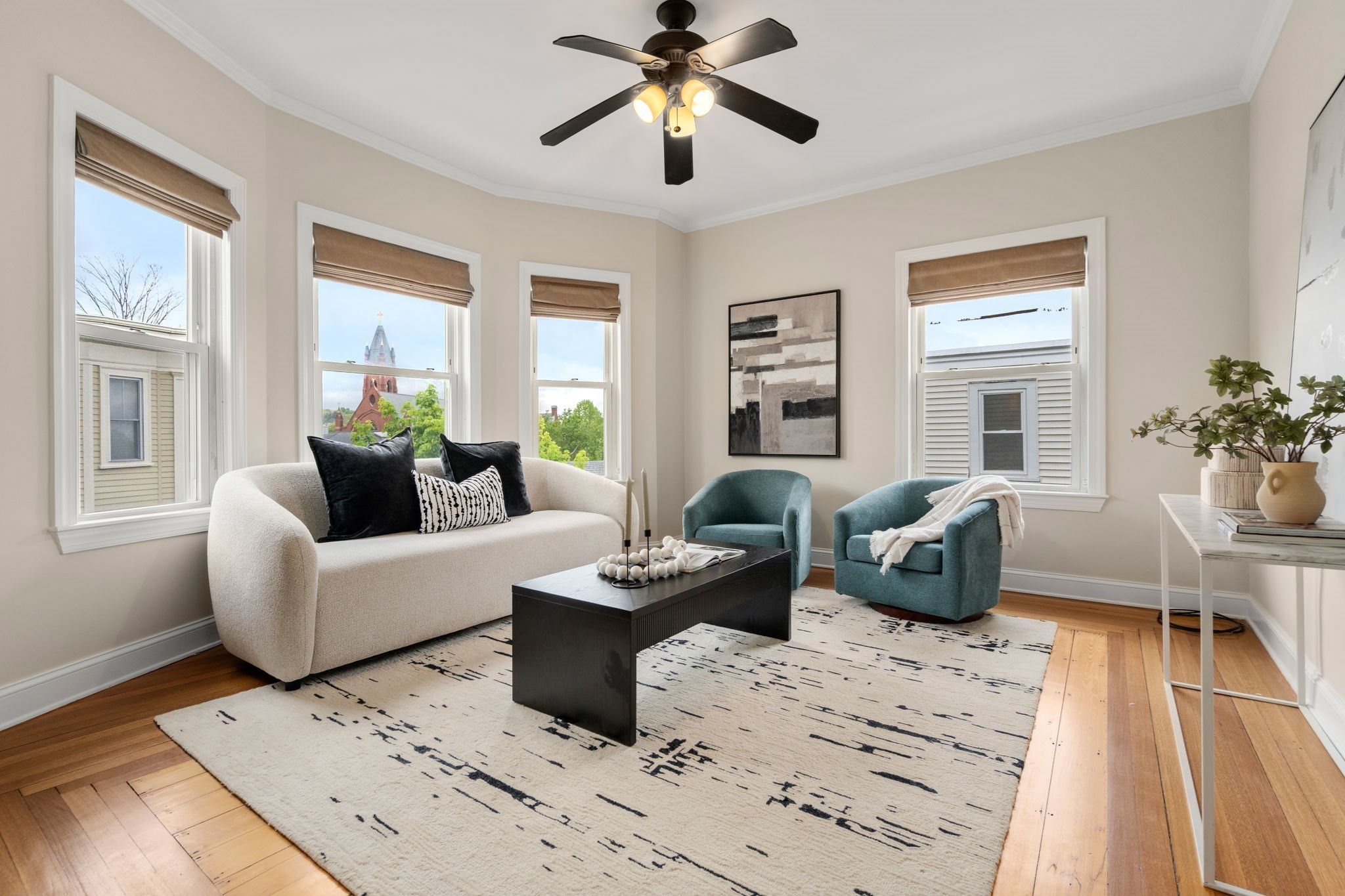 14 Linden St Unit 7, Brookline, MA 02445