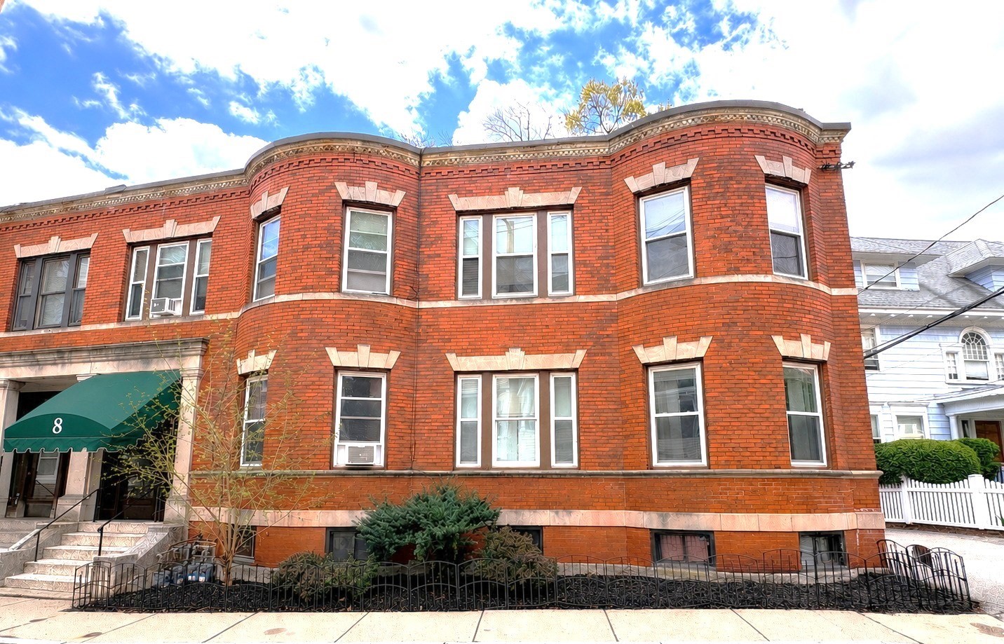 8 Colliston Rd, Brighton, Boston, MA 02135
