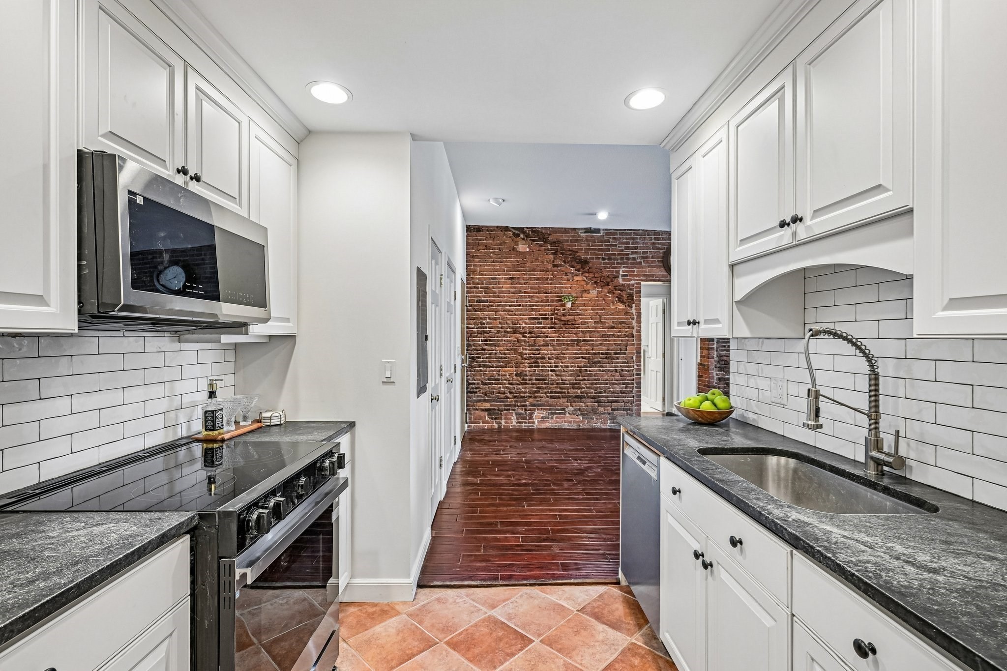 28 Atlantic Ave Unit 628, North End, Boston, MA 02110 - Image 13