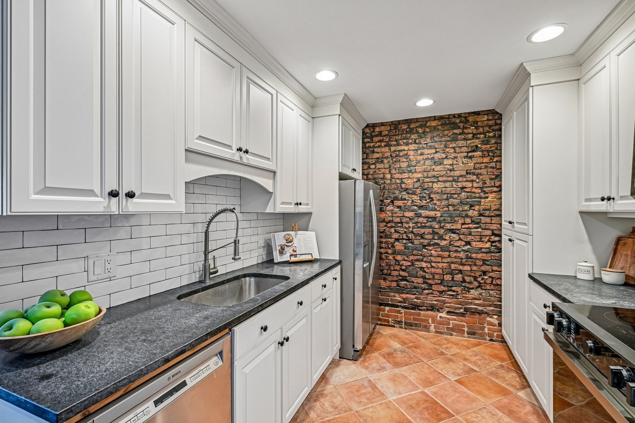 28 Atlantic Ave Unit 628, North End, Boston, MA 02110 - Image 10