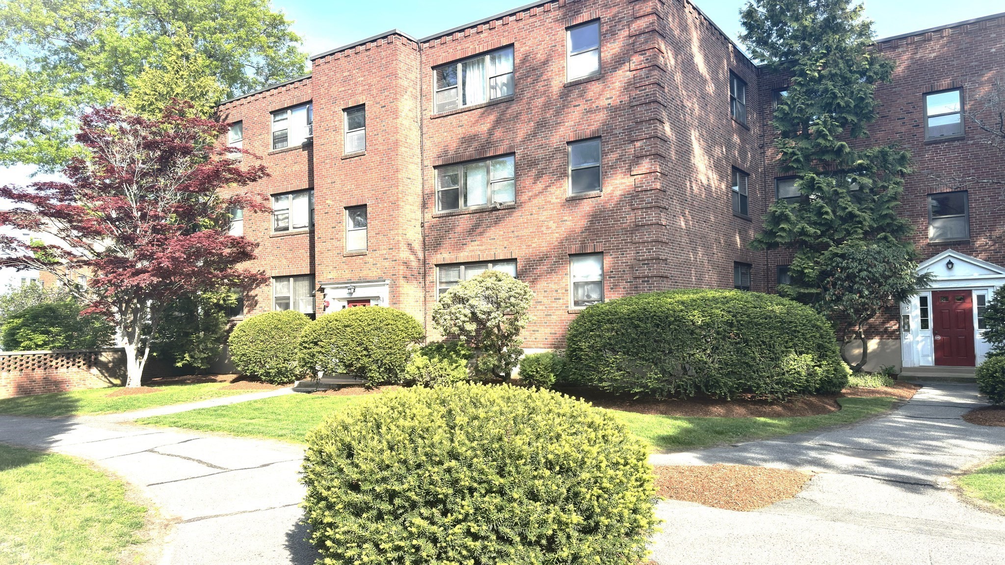 105 Nahant St Unit 1, Lynn, MA 01902