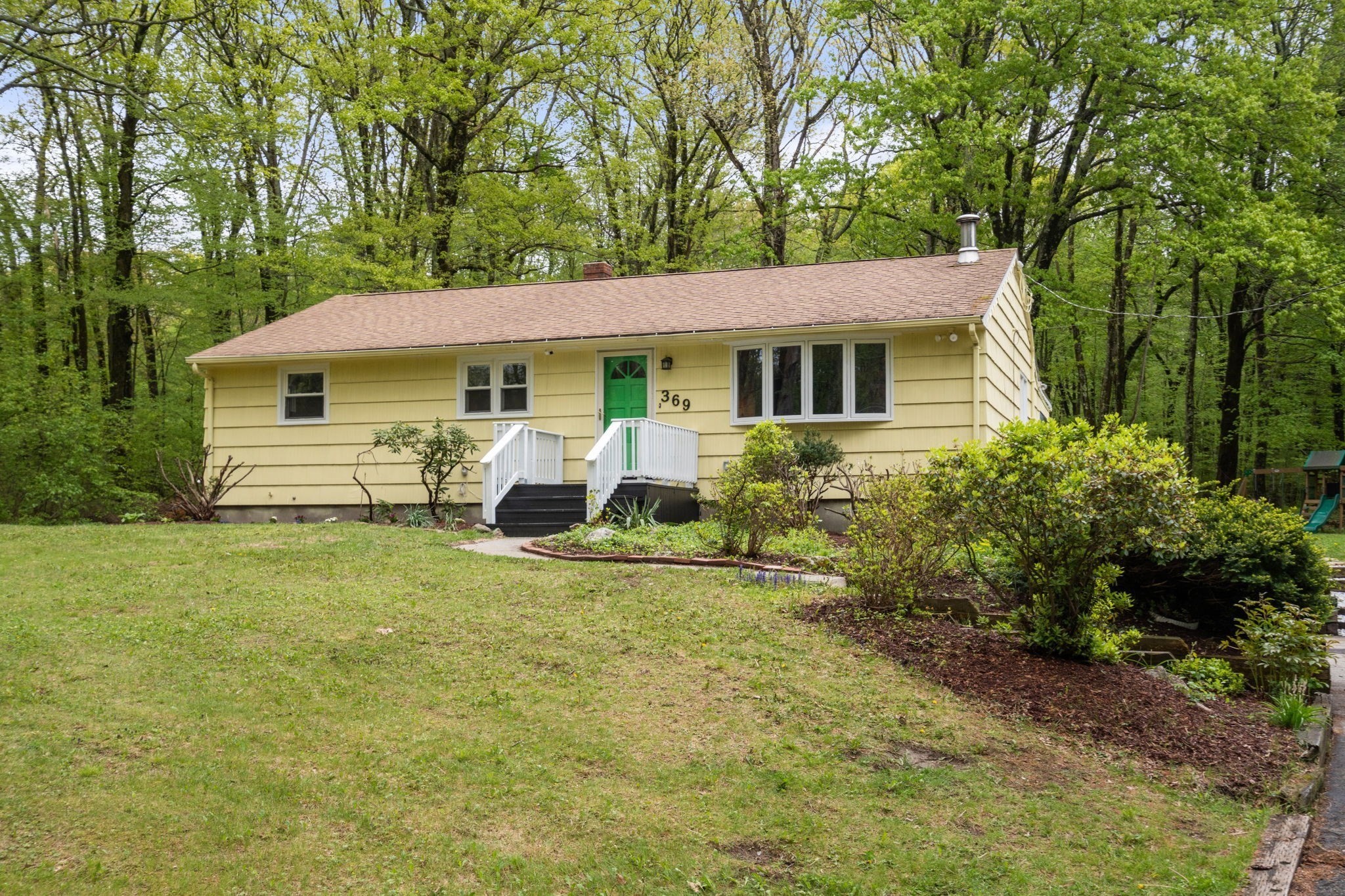 369 Central Tpke, Sutton, MA 01590