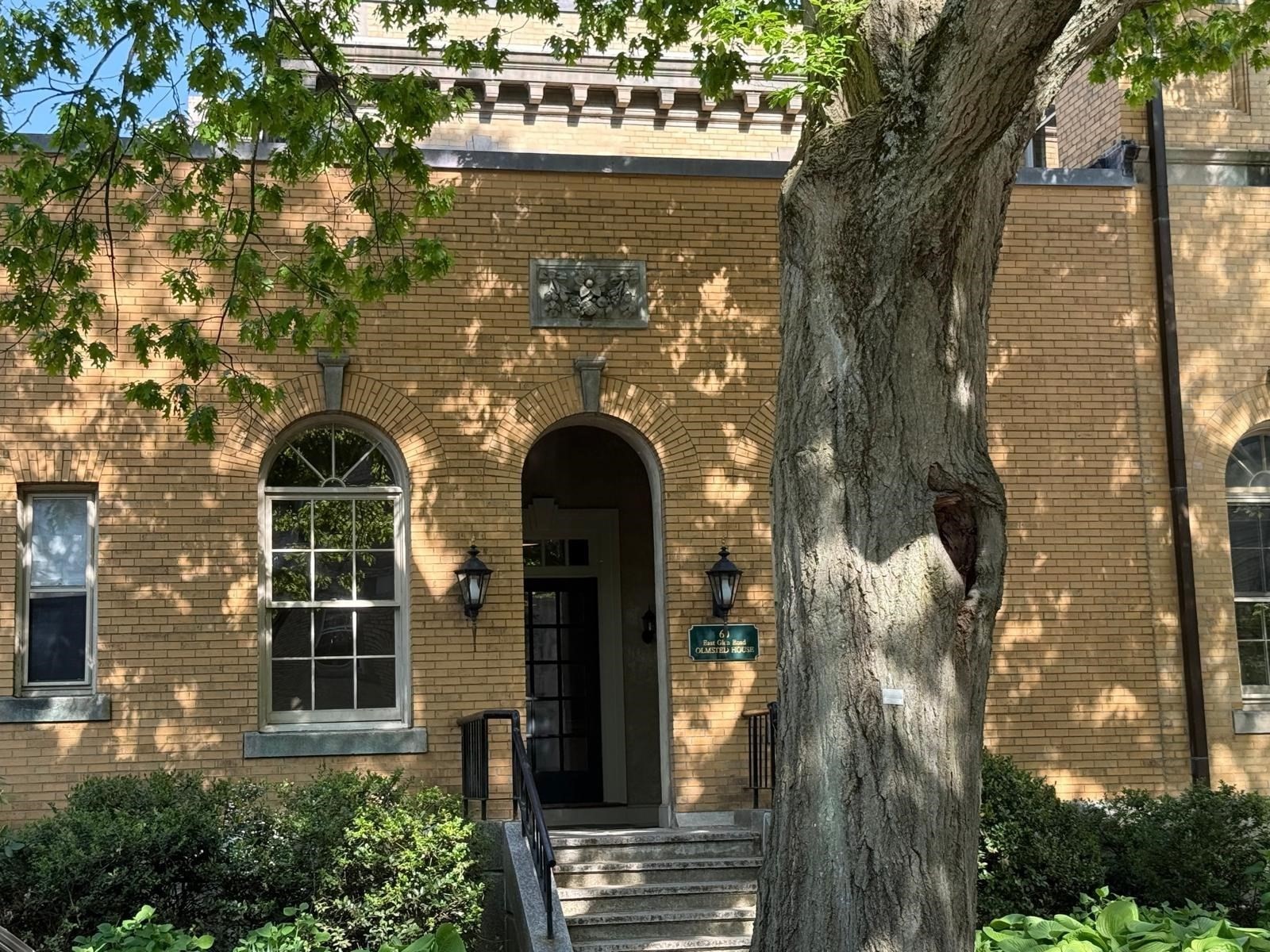 60 E Glen Rd Unit 306, Brookline, MA 02445