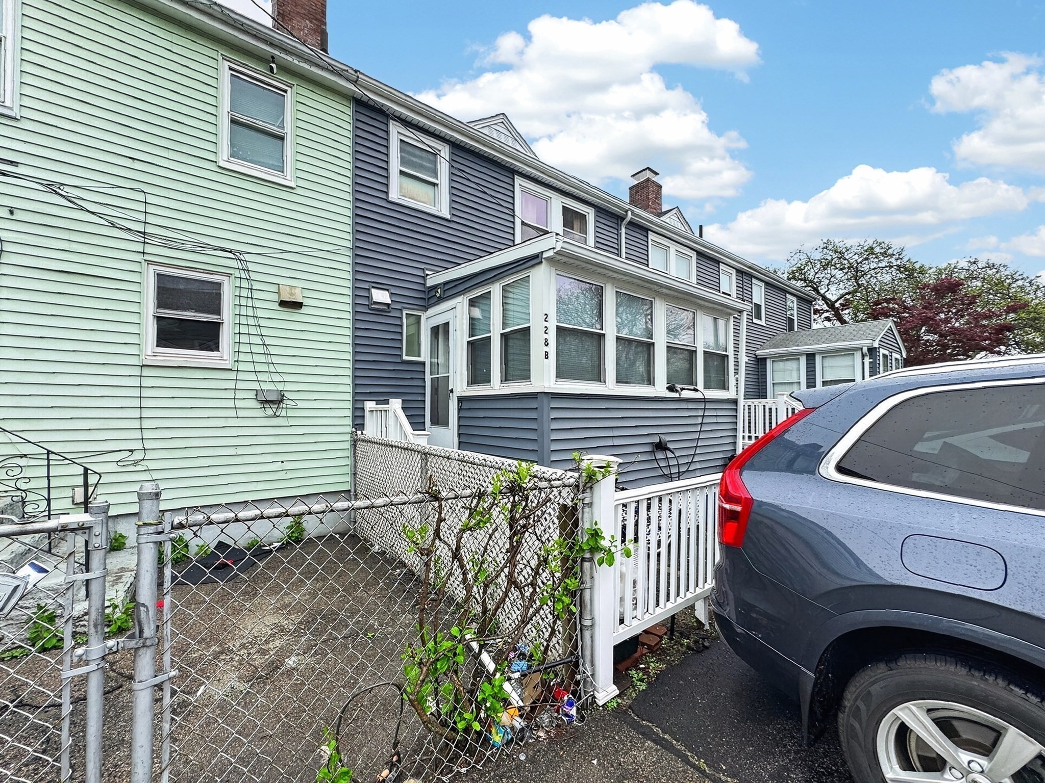 228 Quincy Shore Dr, Quincy, MA 02171