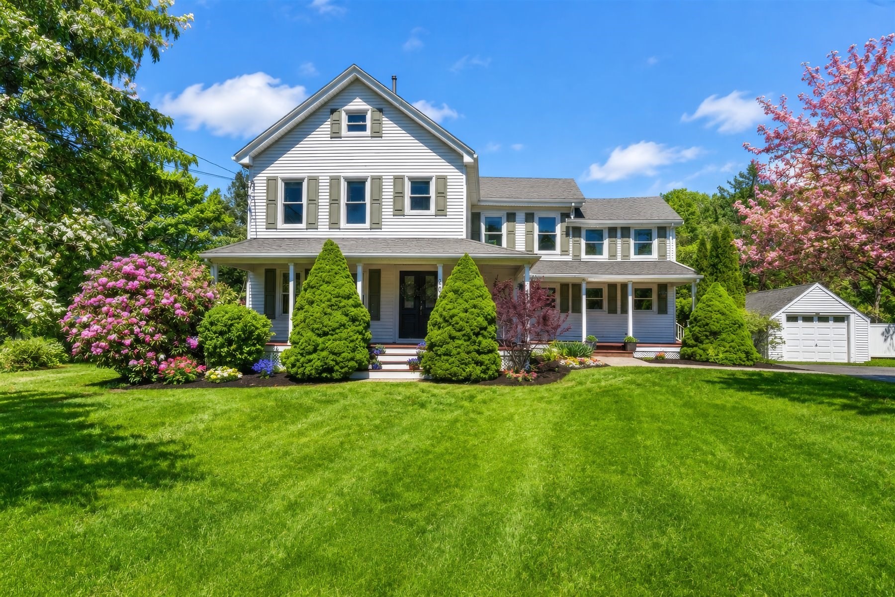 20 Pine Street, Natick, MA 01760