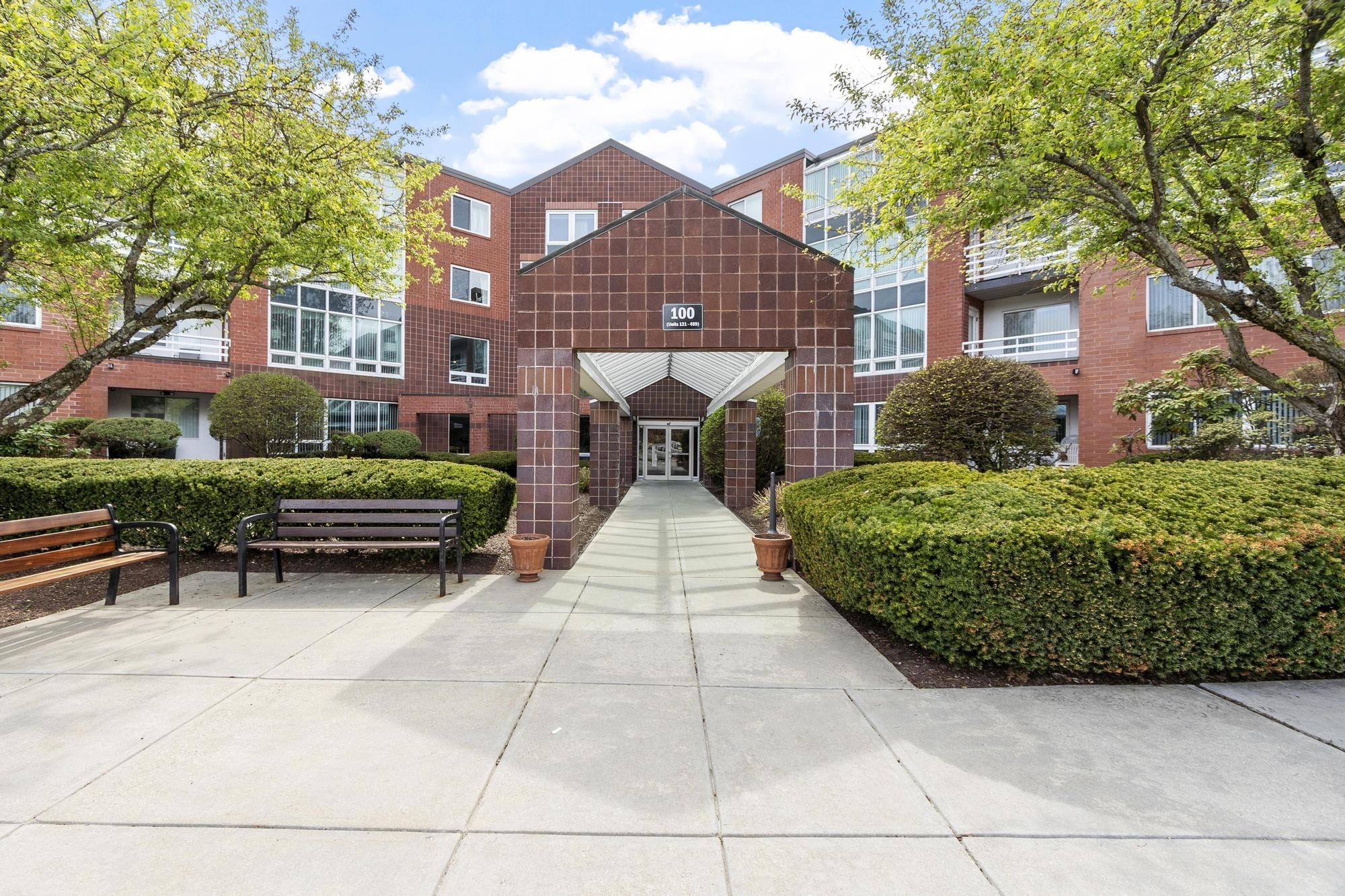 321 Place Ln Unit 321, Woburn, MA 01801