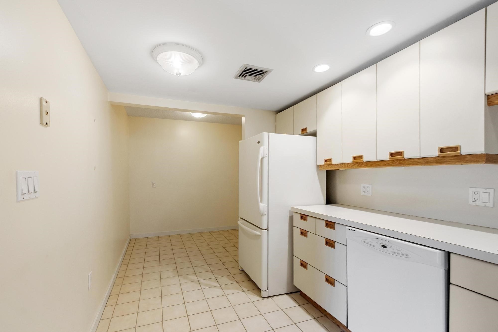 321 Place Ln Unit 321, Woburn, MA 01801 - Image 9