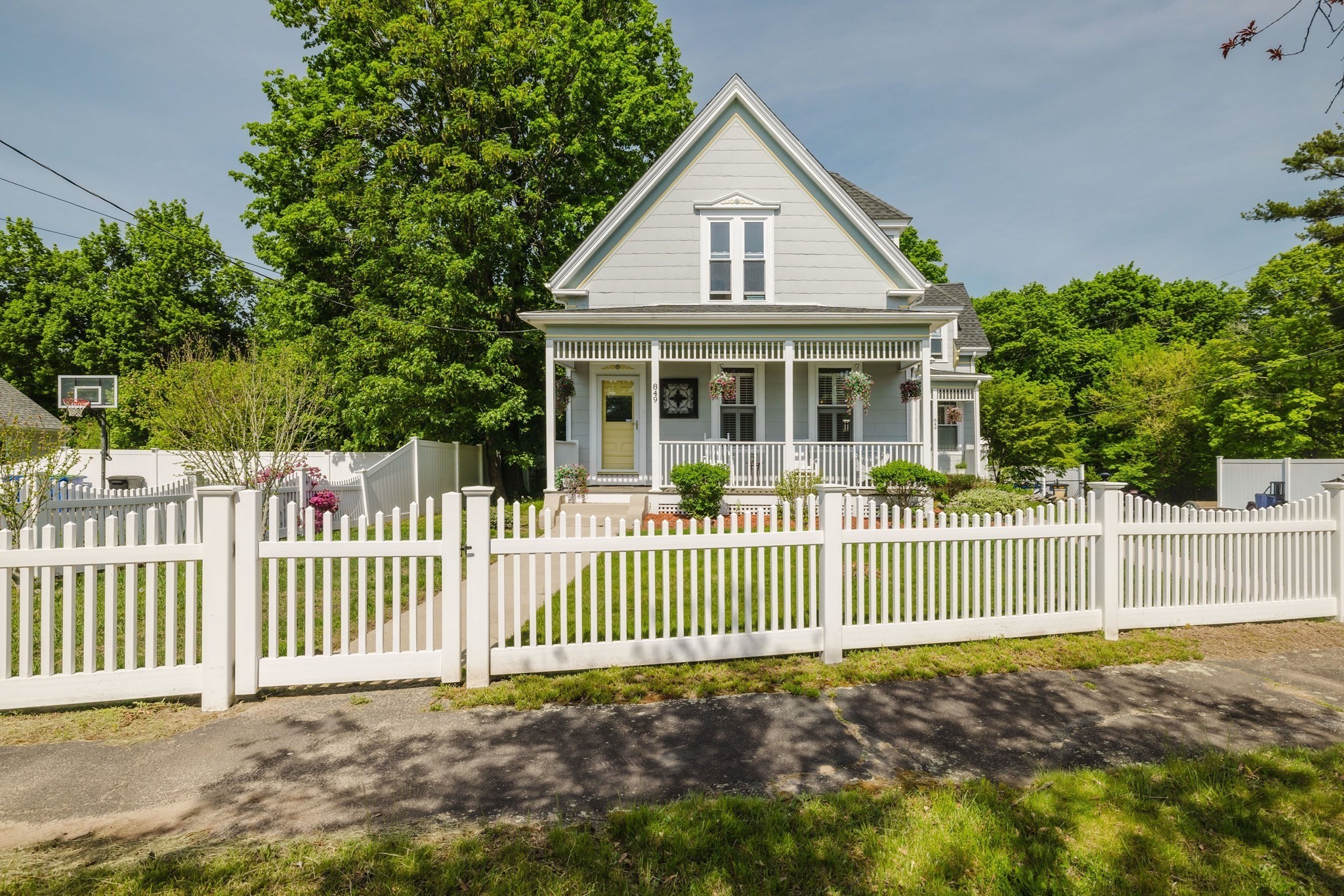 849 Union St, Rockland, MA 02370