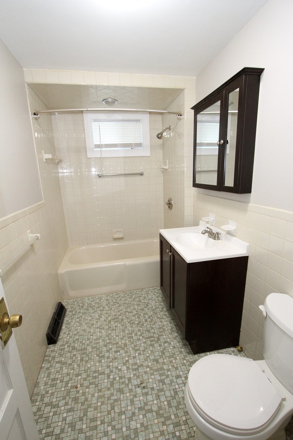 18 Howes Street, Dorchester, Boston, MA 02125 - Image 12