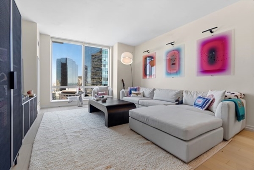 1 Franklin St, Apt 3106