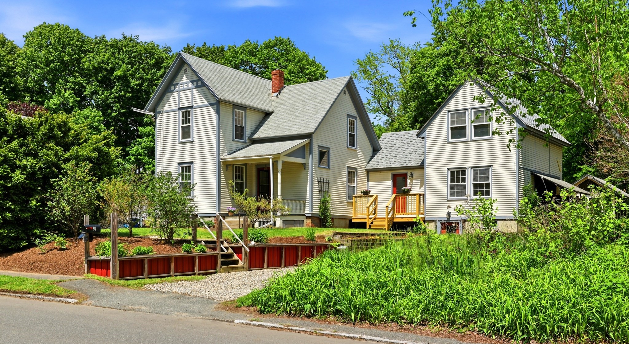 97 Shelburne Road, Greenfield, MA 01301
