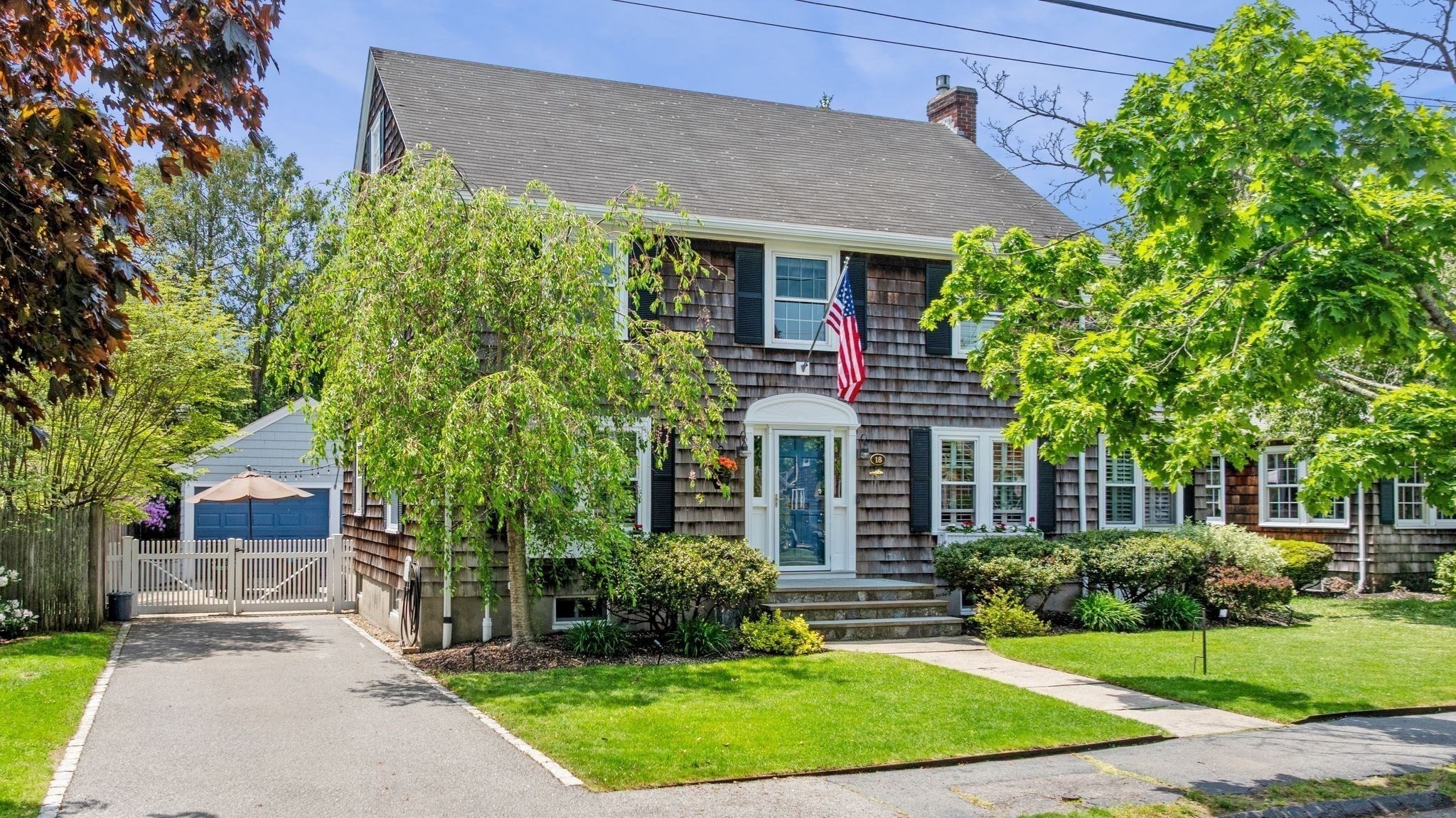 18 Pickwick Road, Marblehead, MA 01945