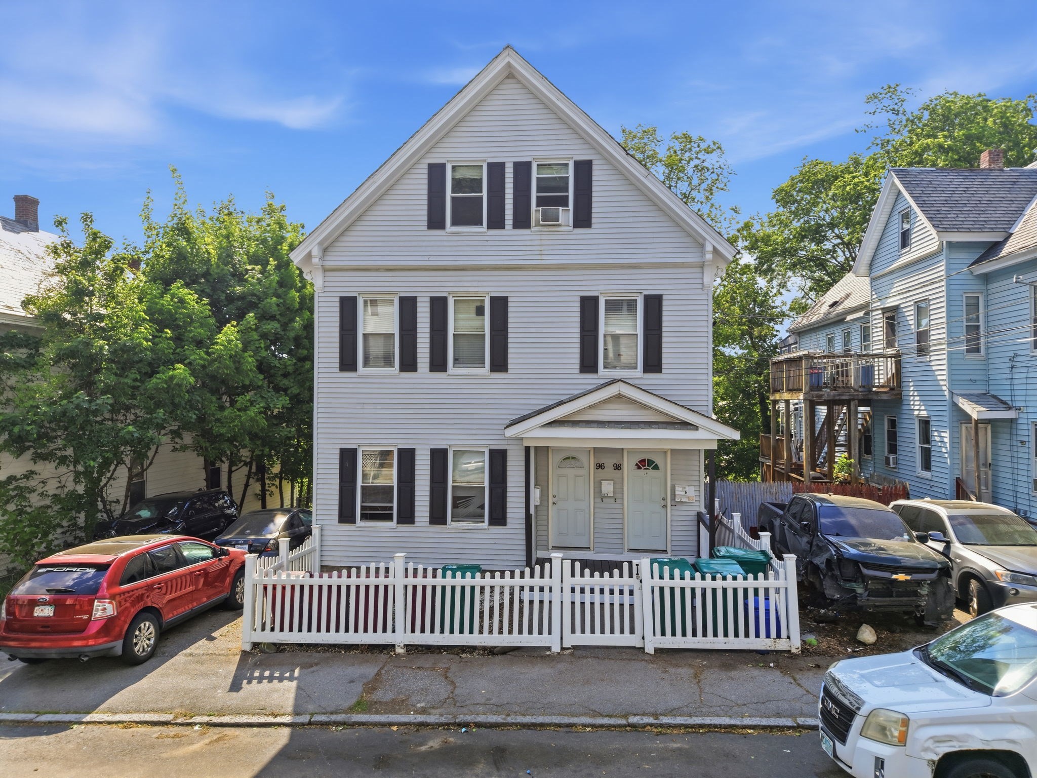 96 Fremont St, Lowell, MA 01850