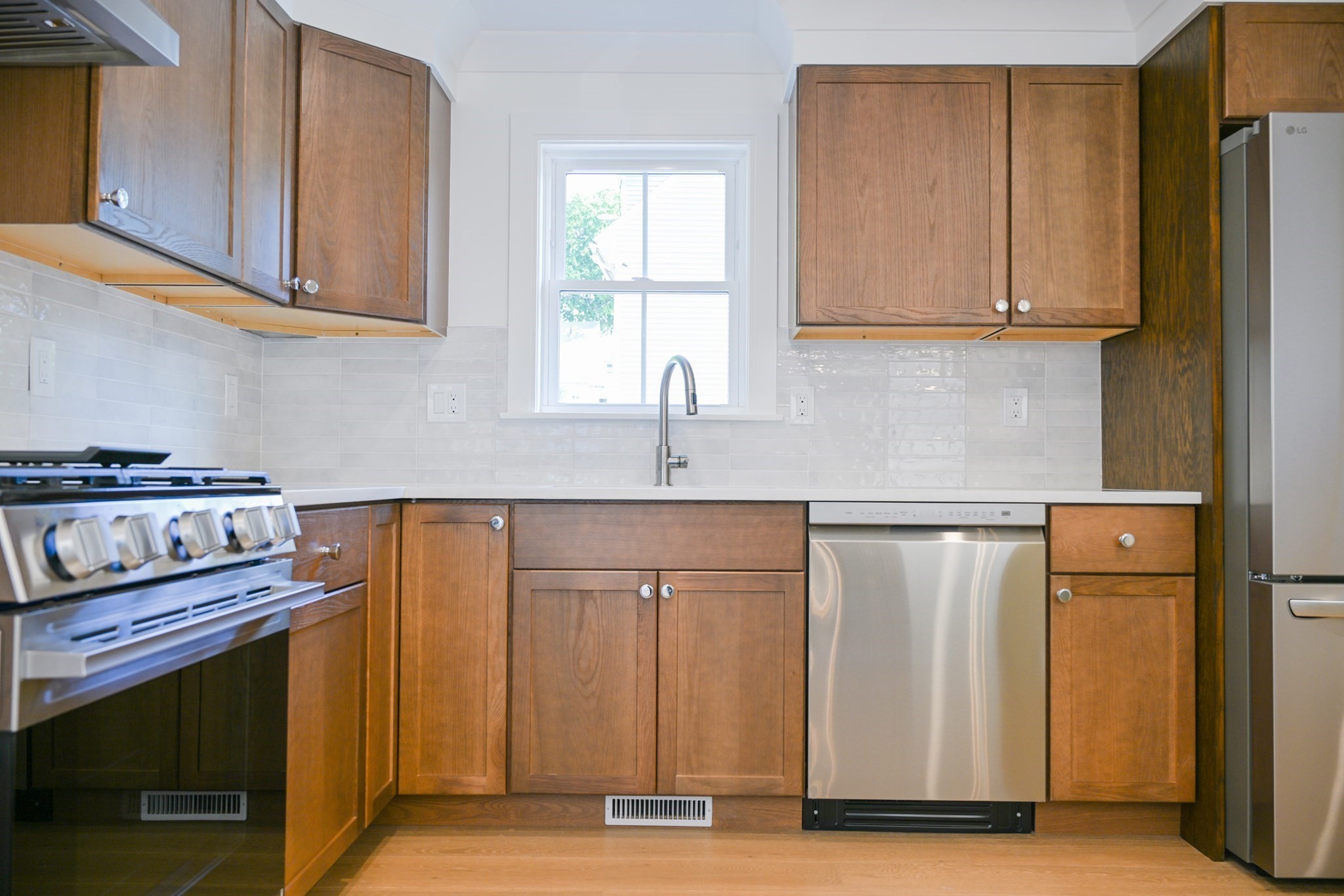 10 Ashwood Street, Worcester, MA 01604